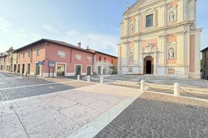 NEGOZIO A OSPITALETTO