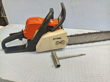 Motosega Sthil 180 con barra da 40 cm.