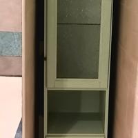 Armadietto bagno e sgabello 