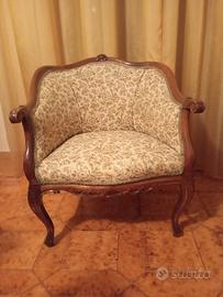 Poltroncina stile Chippendale