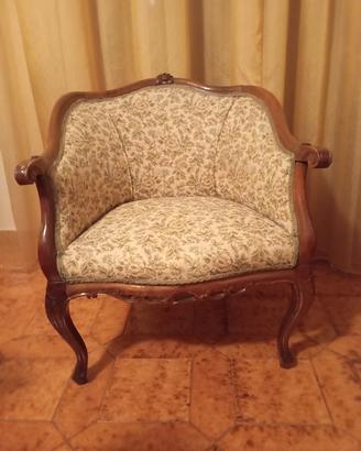 Poltroncina stile Chippendale