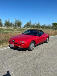 alfa romeeo GTV 2000 spider  mod 916