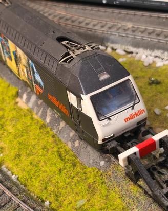 Locomotiva elettrica Marklin Re460 Digital 