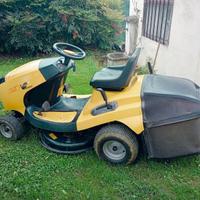 Vicenza: Trattorino taglia erba