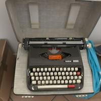 Macchina da scrivere