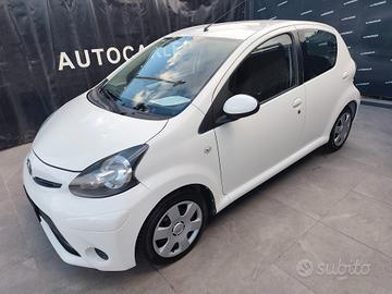 Toyota Aygo 1.0 BENZINA NAVIGATORE DI SERIE