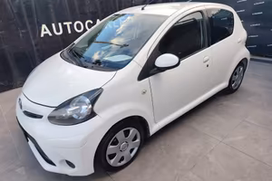 Toyota Aygo 1.0 BENZINA NAVIGATORE DI SERIE
