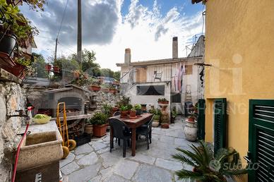 Villa o villino Ne [M.S-ARZENOVRG]