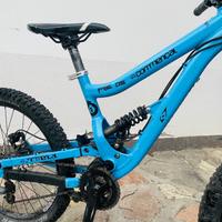 Bici downhill Commencal ragazzo