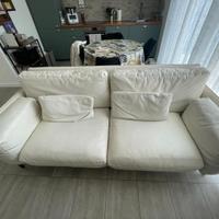 Divano ecopelle marca SAMOA col. avorio