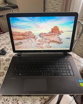 HP Pavilion 17 Notebokk i5