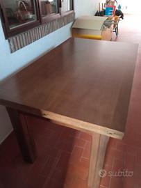 Tavolo in noce  