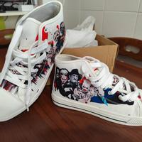 Scarpe tipo sneakers alte unisex con stampa horror