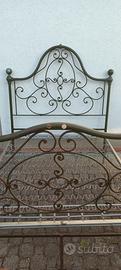 Letto matrimoniale in ferro battuto