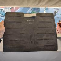 Poggiapiedi regolabile