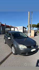 GOLF 5. 1.6 benzina/gpl