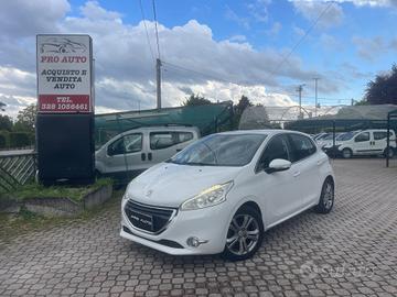 Peugeot 208 PureTech 82 ETG5 S&S 5 porte Allure