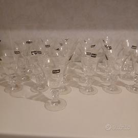 servizio di bicchieri in cristallo 