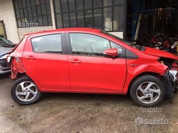 Ricambi Toyota Yaris Hybrid 2015 1500cc