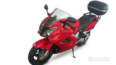 Honda VFR 800 VTEC (01/2002) - Rossa -