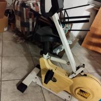 cyclette foto allegate 