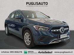 MERCEDES GLA 200 d Autom. Business Extra