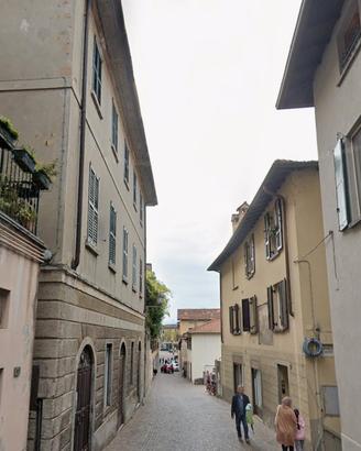 Trilocale con terrazzo Varenna libero subito