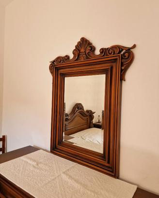 specchio con intarsi e decoraz