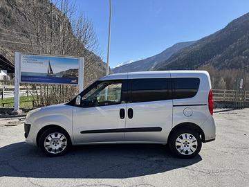 Fiat doblo 2011