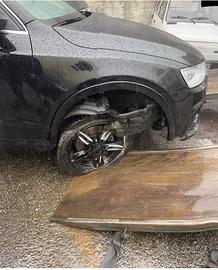 Audi Q3 incidentata
