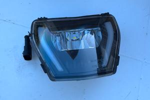 faro anteriore xmf 2025