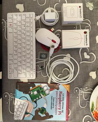 Raspberry pi 400 (Nuovo)