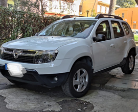 Dacia Duster 4x4 1.5 dcdi pari al nuovo