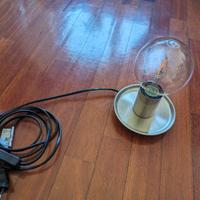 lampada da tavolo acciaio satinato con lampadina