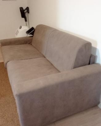 Divano letto matrimoniale