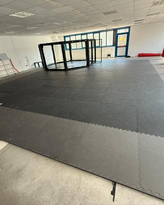 ATTREZZATURA MMA / PALESTRA