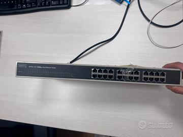 Switch Digitus 24 Porte 10/100 mbps Fast Ethernet