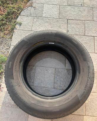 Continental 235/65/r17  104H