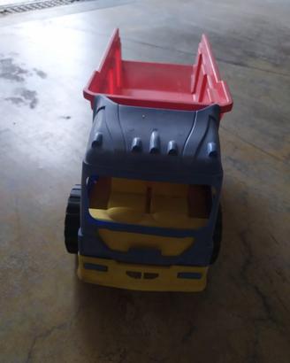 Gratis Camion giocattolo bimbo in dono