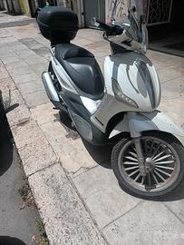 beverly 300 2011