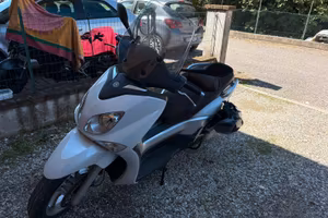 Yamaha xcity 250