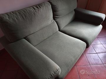 Divano 2 posti