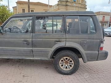Mitsubishi Pajero V20 passo lungo 1992