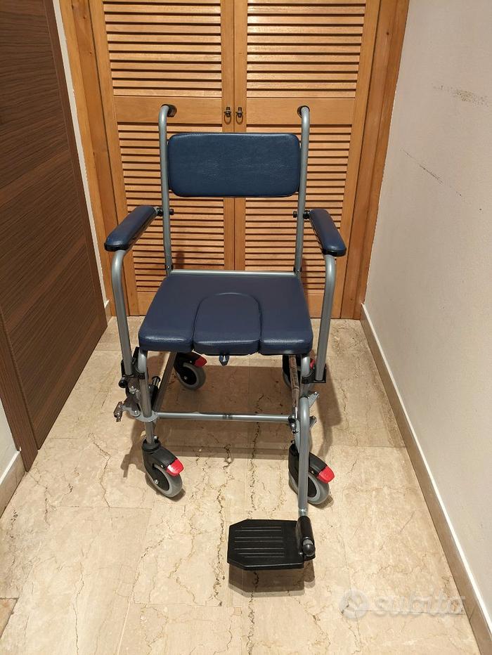 Sedia WC regolabile per anziani e disabili - Arredamento e Casalinghi In  vendita a Savona