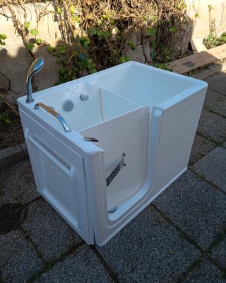 Vasca da bagno per disabili o anziani 