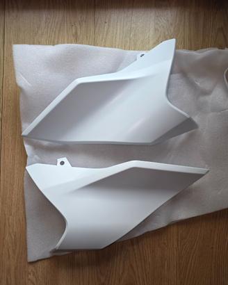 Carene, convogliatori laterali Honda Hornet 750