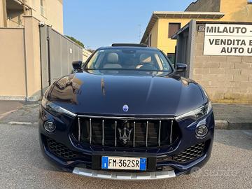 Maserati Levante V6 AWD Granlusso - FULL OPTIONAL