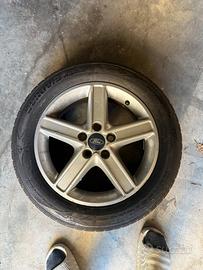4 cerchi in lega + 1 ford focus mk2
