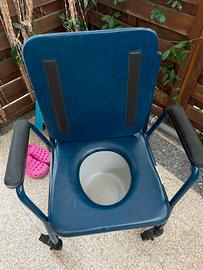 sedia a rotelle "comoda"
