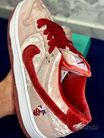 Nike SB Dunk Low StrangeLove
